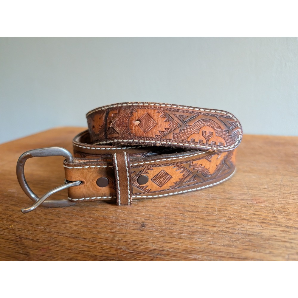 Vintage Southwestern Thunderbird Embossed Saddle Leather Belt Mens 38 USA Made